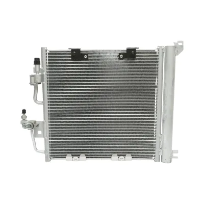 Radiatore climatizzazione (condensatore AC) – Opel Astra H, Zafira Dimensioni: 370 × 370 × 16 mm Codici OEM compatibili: 13129195, 1850099, 93178961, 1924005329