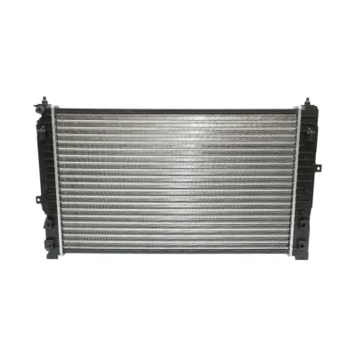 Radiatore raffreddamento acqua motore – Audi, Skoda, VW (motori 1.6 – 2.3 L) Dimensioni: 396 × 635 × 32 mm Codici OEM compatibili: 8D0121251AJ, 8D0121251AT, 8D0121251BJ, 8D0121251Q, 58259, 1924001977 - immagine 2