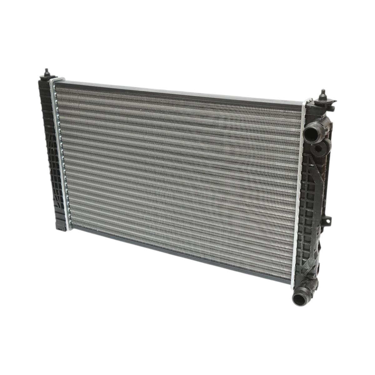 Radiatore raffreddamento acqua motore – Audi, Skoda, VW (motori 1.6 – 2.3 L) Dimensioni: 396 × 635 × 32 mm Codici OEM compatibili: 8D0121251AJ, 8D0121251AT, 8D0121251BJ, 8D0121251Q, 58259, 1924001977 - immagine 6