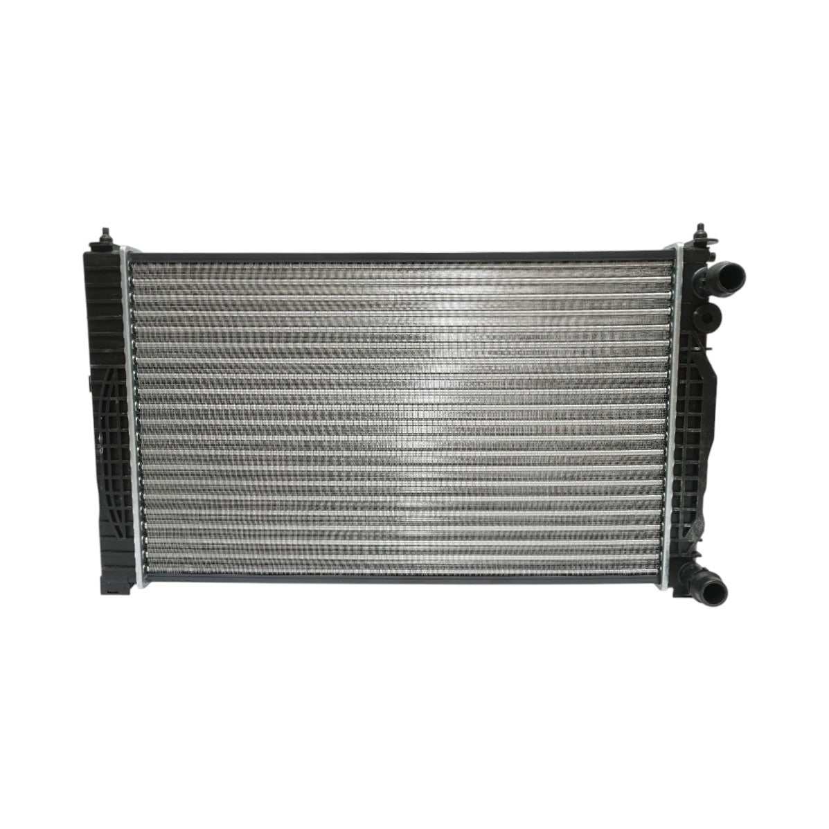 Radiatore raffreddamento acqua motore – Audi, Skoda, VW (motori 1.6 – 2.3 L) Dimensioni: 396 × 635 × 32 mm Codici OEM compatibili: 8D0121251AJ, 8D0121251AT, 8D0121251BJ, 8D0121251Q, 58259, 1924001977