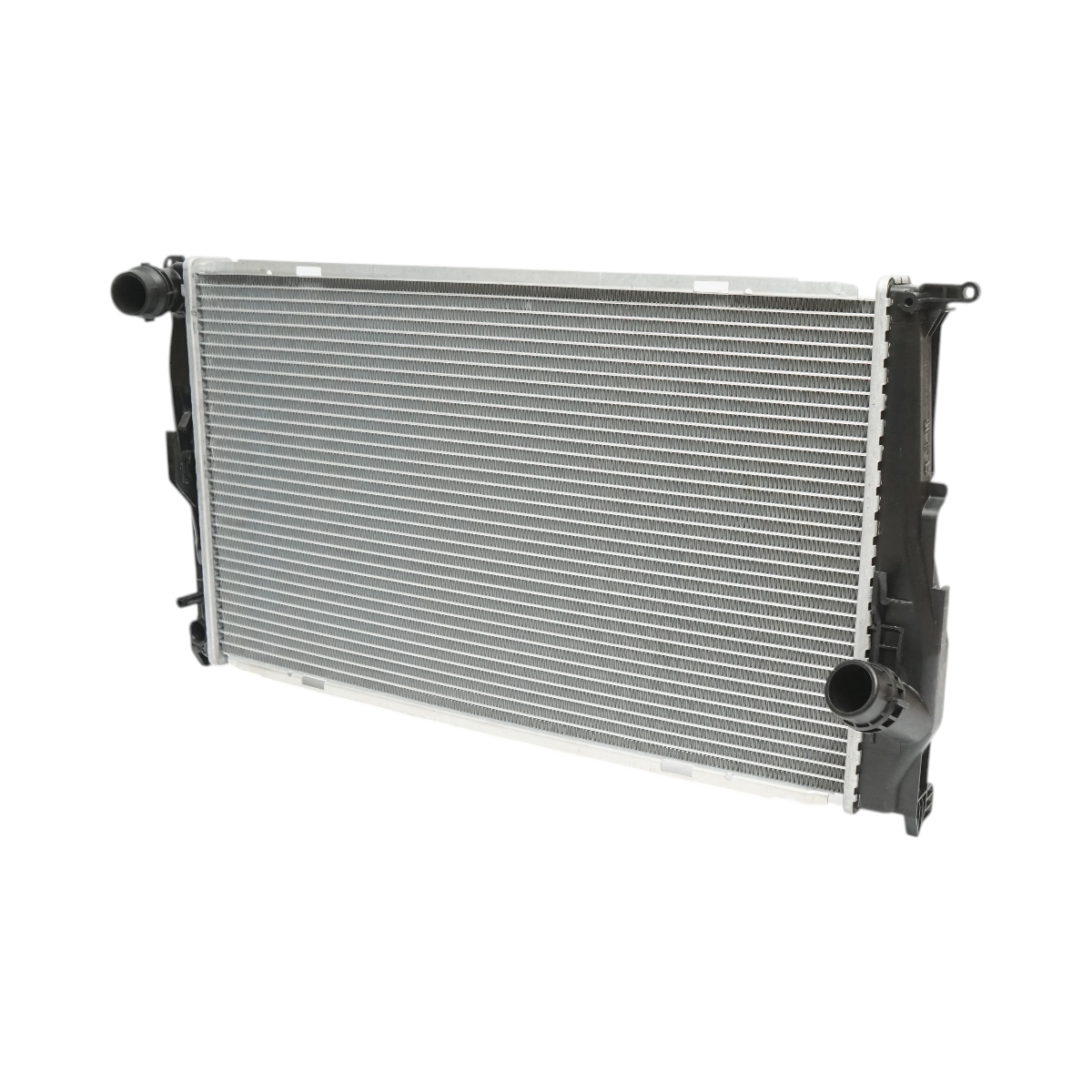 Radiatore raffreddamento acqua motore – BMW Serie 1, Serie 3, X1, Z4 (motori 1.6 – 3.0 Diesel) Dimensioni: 600 × 345 × 33 mm Codici OEM: 17112468099, 17117558480, 17117788904, 53472, 1924001089 - immagine 6