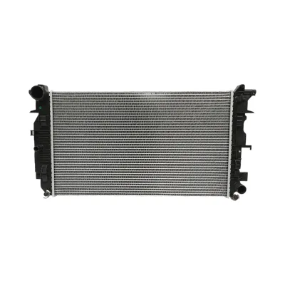 Radiatore raffreddamento acqua motore – Mercedes-Benz Sprinter, VW Crafter Dimensioni: 680 × 408 × 28 mm Codici OEM compatibili: A9065000002, A9065000102, A9065000202, 2E0121253, 2E0121253A, 2E0121253B, 7924001038