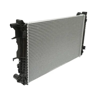 Radiatore raffreddamento acqua motore – Mercedes-Benz Sprinter, VW Crafter Dimensioni: 680 × 408 × 28 mm Codici OEM compatibili: A9065000002, A9065000102, A9065000202, 2E0121253, 2E0121253A, 2E0121253B, 7924001038 - immagine 3