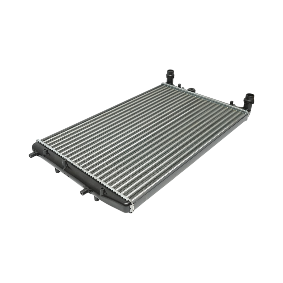 Radiatore raffreddamento acqua motore – Seat, Skoda, VW (motori 1.0 – 2.0 L) Dimensioni: 635 × 415 × 23 mm Codici OEM compatibili: 5Z0121253A, 6Q0121253L, 6Q0121253Q, 50542, 1924001738 - immagine 3