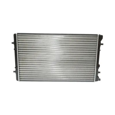 Radiatore raffreddamento acqua motore – VW, Audi, Opel, Seat, Skoda (motori 1.4 – 2.5 Diesel) Dimensioni: 650 × 414 × 23 mm Codici OEM: VW1J0121253AB, 1J0121253N, 1924001979 - immagine 2