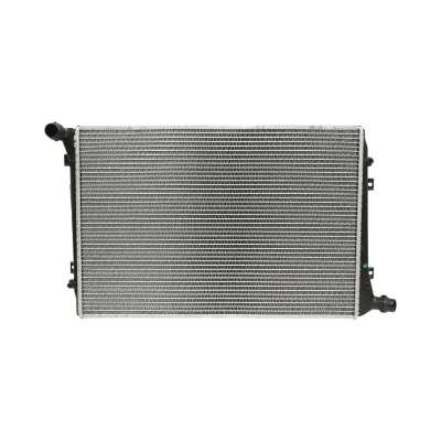 Radiatore raffreddamento acqua motore – VW, Audi, Skoda, Seat Dimensioni: 650 × 439 × 32 mm Codici OEM compatibili: 1K0121251AL, 1K0121251AN, 1K0121251BL, 1K0121251DP, 1K0121251EJ, 1924001042