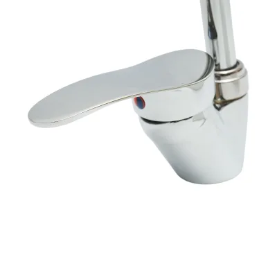 Rubinetto per lavello da cucina con beccuccio flessibile, aeratore a 2 funzioni, cromato lucido  Breckner Germany - immagine 6