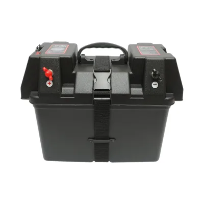 Scatola batteria auto 12 V con voltmetro DC 6–36 V, interruttore circuito 16 A, 2 prese accendisigari, display LCD, 2×USB, 340×195×200 mm. - immagine 2