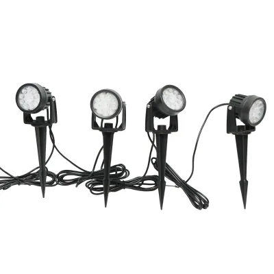 Set di 4 lampade da giardino con pannello solare 2,5W/6V e batteria 3,7V/1,8 Ah, telecomando IP65 - immagine 2