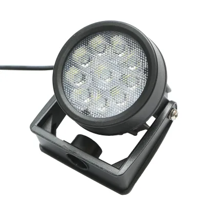 Set di 4 lampade da giardino con pannello solare 2,5W/6V e batteria 3,7V/1,8 Ah, telecomando IP65 - immagine 6