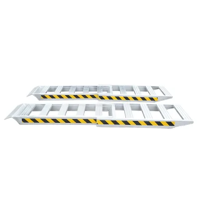 Set di rampe pieghevoli in alluminio da 1 tonnellata per carico/scarico 250x60x10,5 cm - immagine 2