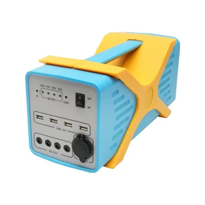 Sistema di illuminazione con pannello solare, batteria LifePo4 12,8V/12Ah e 3 lampadine LED 3W/12V, 4 uscite USB 5V - immagine 6