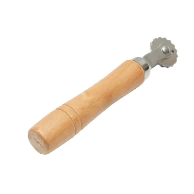 Sperone per apicoltura con manico in legno per il montaggio dei favi - immagine 3
