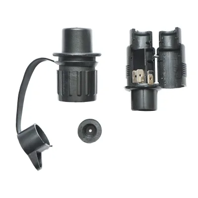 Spina 3 poli per Mc Cormick, New Holland, Claas, Ford, Fendt codice OEM 4376944, 82013449, MC1533899C1, 01143530, 03606234, 04376944, AL68707, 1143530, 140171022, 1533899 53 3899C1, 3606234, 3713360M1, 3760032M1 - immagine 3