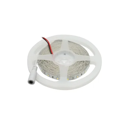 Striscia LED 2835 4.8W/m 6000K, 12-220V rotolo 5m, 60 LED/m IP20 - immagine 4