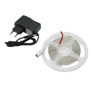 Striscia LED 2835 4.8W/m 6000K, 12-220V rotolo 5m, 60 LED/m IP20 - immagine 2