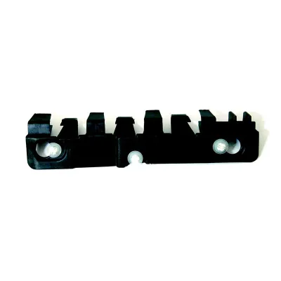 Supporto paraurti posteriore destro in plastica Dacia Logan station wagon 6001549256