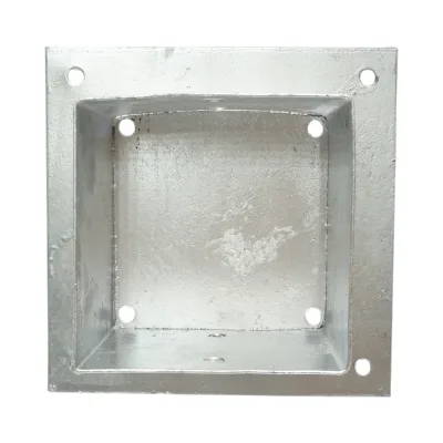 Supporto per palo quadrato applicato 141 × 141 × 150 mm - immagine 3