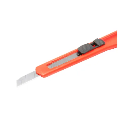 Taglierino professionale rosso con funzione di bloccaggio della lama 150mm - immagine 6