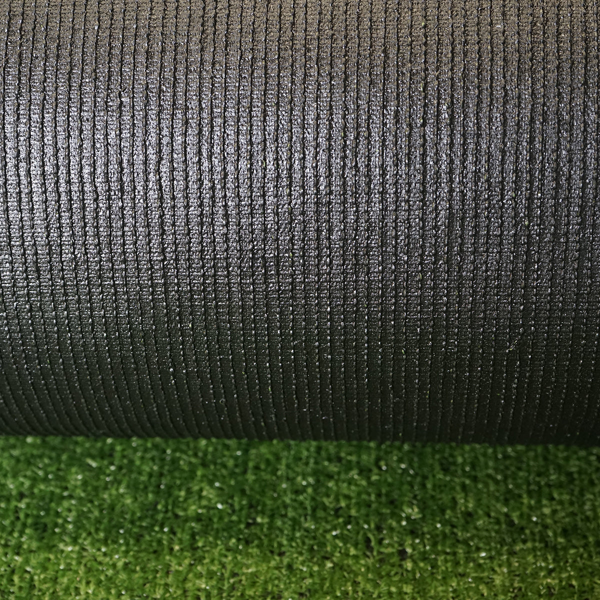 Tappeto di erba artificiale verde 1x30 m, filo 7 mm, 1 strato PP e rete PU - immagine 4
