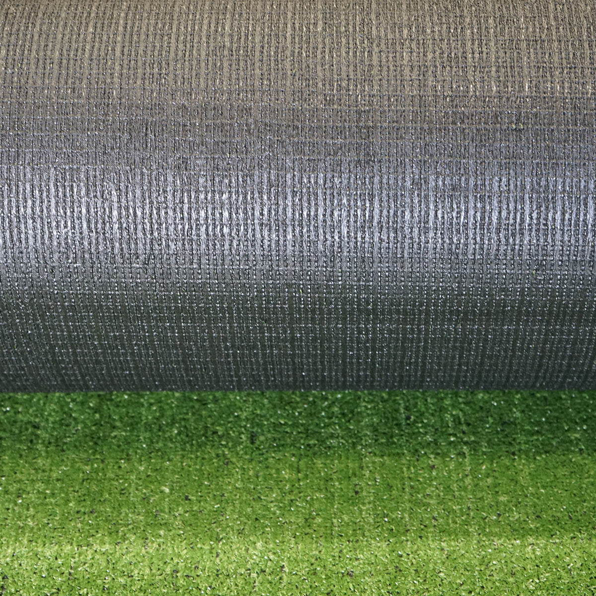 Tappeto di erba artificiale verde 2x30 m, filo 7 mm, 2 strati PP e rete PU: - immagine 3