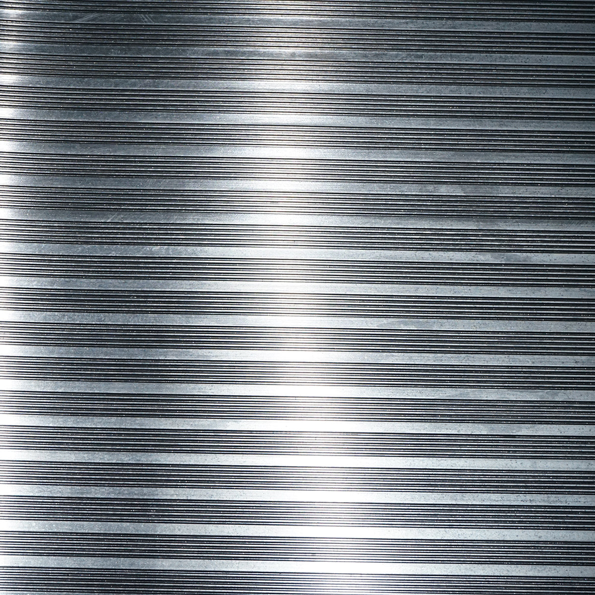 Tappeto in gomma elettroisolante rigato 6 mm, rotolo 1×10 m con protezione elettrica fino a 10 kV - immagine 6