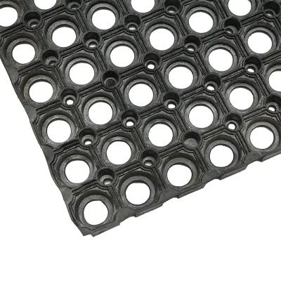 Tappeto in gomma per animali, dimensioni 1500x1000mm, spessore 22mm. - immagine 4