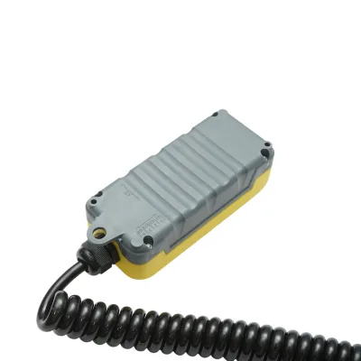 Telecomando industriale con 3 comandi, cavo a spirale e spina a 7 poli Breckner Germany - immagine 4
