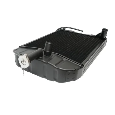 Radiatore raffreddamento acqua per Massey Ferguson serie 200 con motore Perkins – codici OEM 1672862M91, 1680547M92, 150-15, 1672861M93 - immagine 4