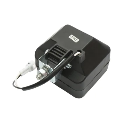 Lampada gialla proiettore da lavoro universale John Deere, JCB 12V, 55W, H3 codice OPM O010219Y - immagine 4