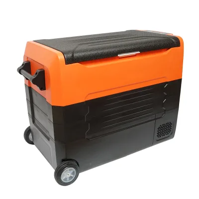 Frigorifero per auto 47L con compressore 12-24-220V, 45W tipo trolley 726x390x513mm - immagine 3
