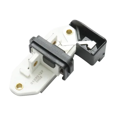 Regolatore alternatore 12V per Fiat codice OEM 9967420, 2122121, 21222127, 79707481, 8193398, 9941193, 58120022, 58120055, 79707161, 79707481, 83600151, 83603151, 83603671 - immagine 3